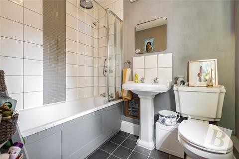10 Cromer Road, Rochester, ME2 3AL