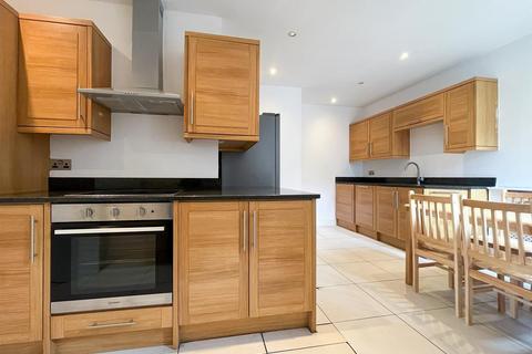 4 bedroom apartment to rent, Cumberland Mansions, Marylebone, W1H