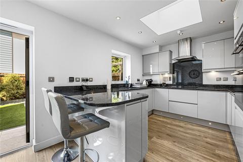 8 Byron View, Chelmsford, CM2 6ZN
