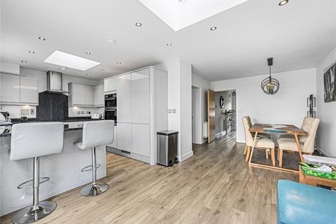 8 Byron View, Chelmsford, CM2 6ZN