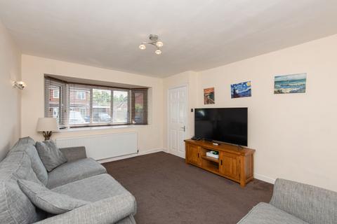 24 Cringlebrook, Belgrave, Tamworth, B77 2NG