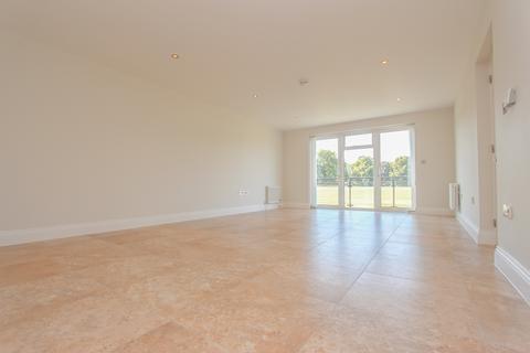 3 bedroom apartment to rent, York House, Bushey WD23