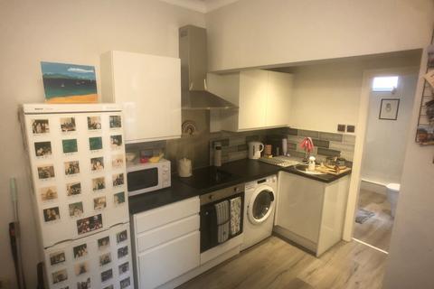 1 bedroom flat to rent, Norman Place, Leeds LS8