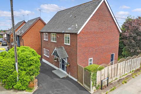 4 bedroom detached house for sale, Roman Road, Mountnessing, CM15