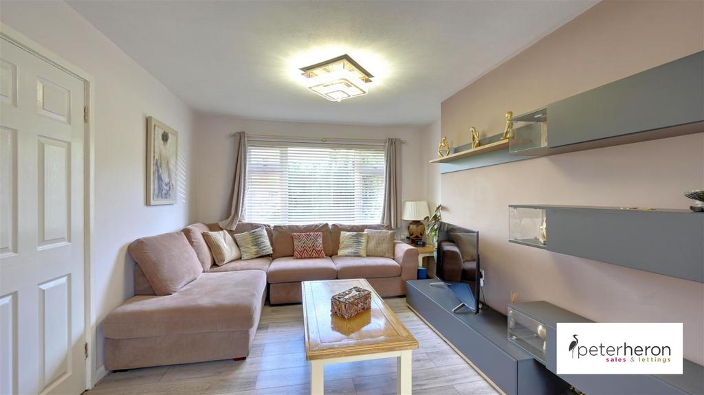 Aldershot Road, Farringdon, Sunderland 2 bed semidetached house for