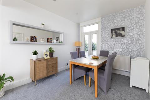 4 bedroom terraced house for sale, Manor Road, London