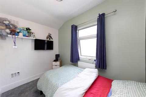 52 Manor Road, London, SE25 4TD