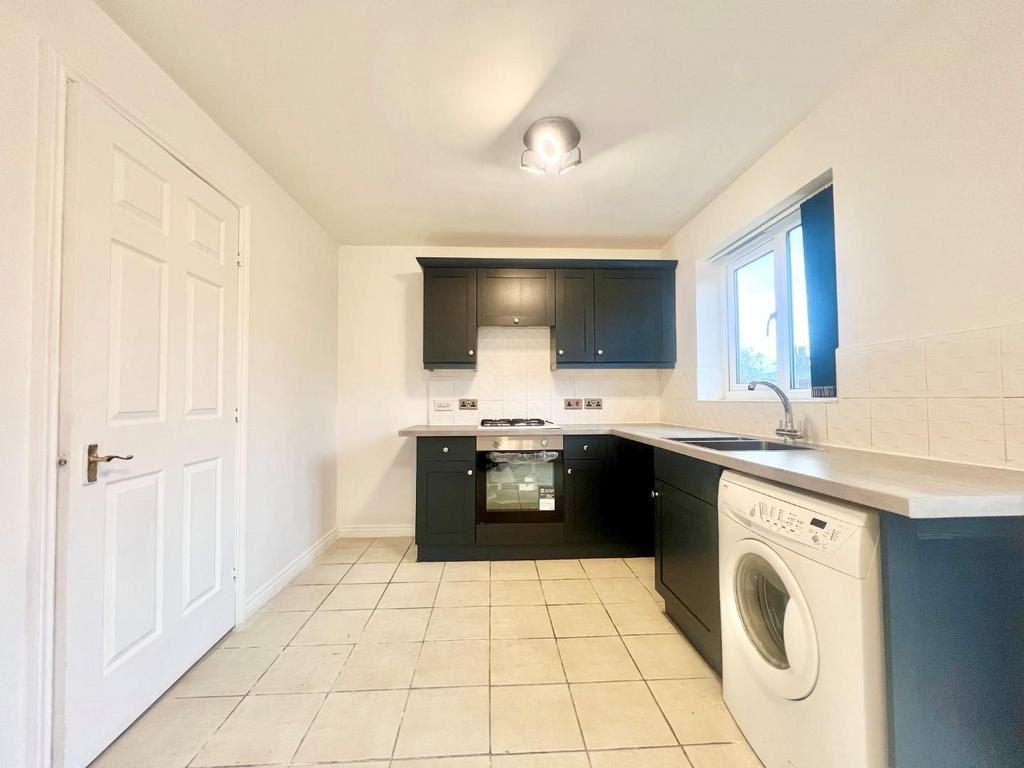 Kitchen 3.jpg