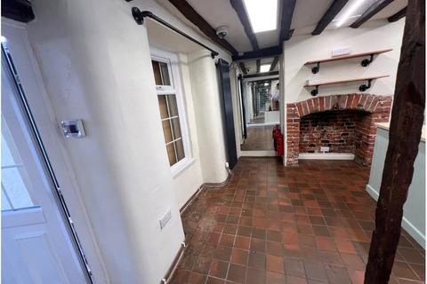 Retail property (high street) to rent, Monnow Street, Monmouth NP25