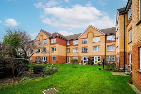 1 bedroom retirement property for sale, Westminster Court, Wanstead