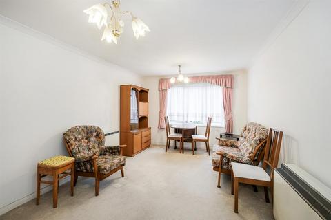 1 bedroom retirement property for sale, Westminster Court, Wanstead