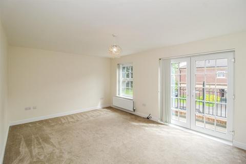 4 bedroom townhouse to rent, Butler Way, Wakefield WF1