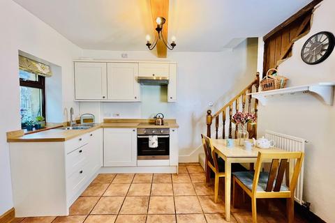 2 bedroom cottage for sale, St. Peters Square, Sowerby Bridge HX6