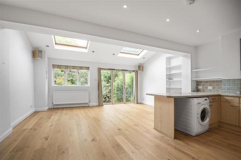 4 bedroom house for sale, Kingsway, East Sheen, SW14