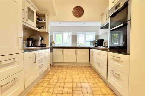 9 Queensway, Wirral, CH60 3SL