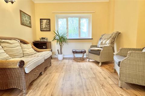 9 Queensway, Wirral, CH60 3SL