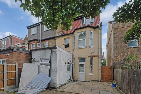 4 bedroom end of terrace house for sale, Whitney Road, London E10