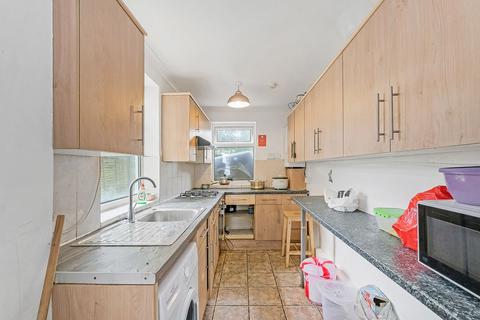 4 bedroom end of terrace house for sale, Whitney Road, London E10