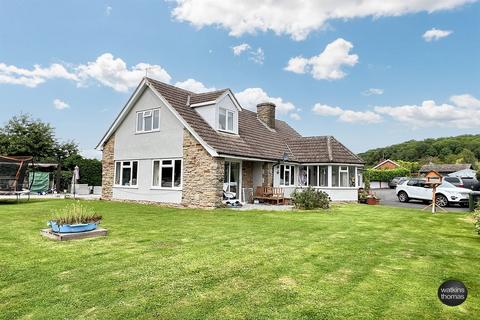 4 bedroom detached house for sale, Bush Bank, Hereford, HR4