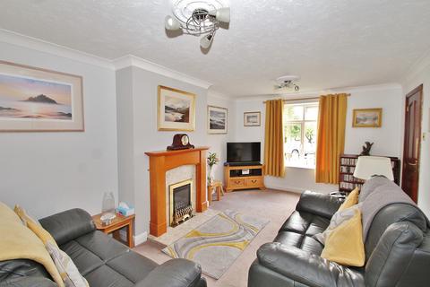 4 bedroom link detached house for sale, Rissington Drive, Witney, OX28