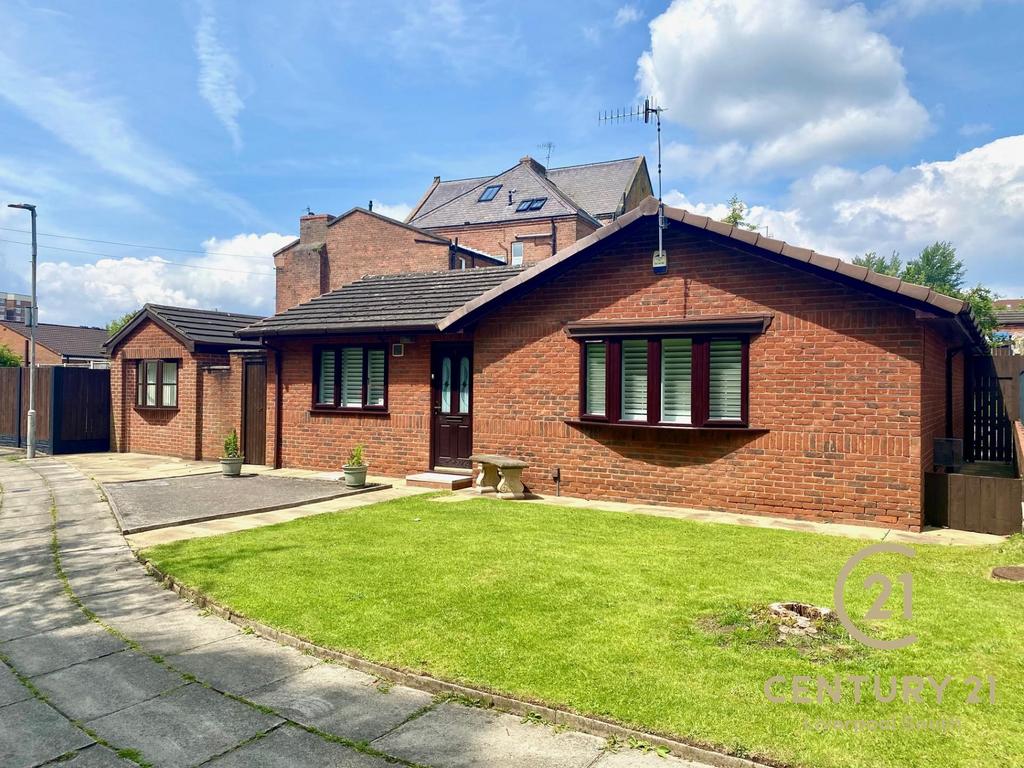 Clay Cross Road, Woolton 3 bed detached bungalow for sale £425,000