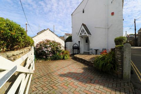 2 bedroom end of terrace house for sale, Bosorne Road, Penzance TR19