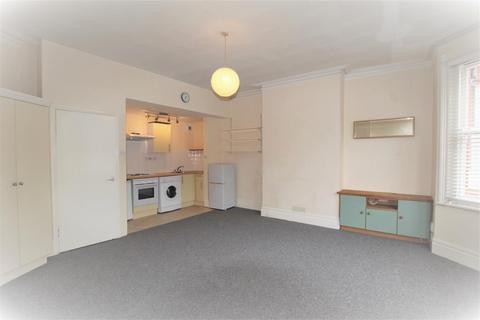 1 bedroom flat to rent, Granville Road, Hove