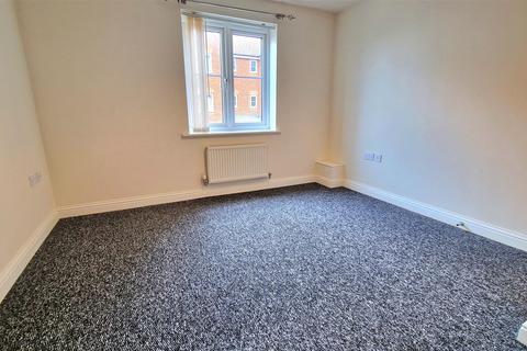 2 bedroom apartment to rent, Wherry Close, Margate, CT9 4BP