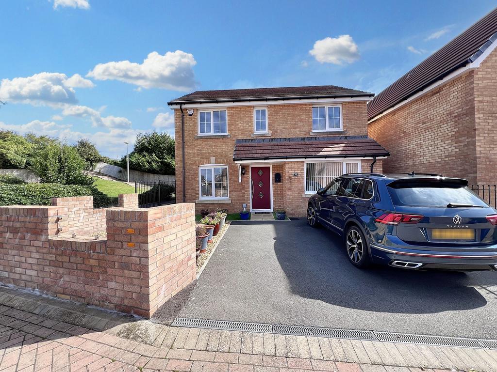 38 Heol Y Sianel, Rhoose Point, CF62 3ND 4 bed detached house for sale