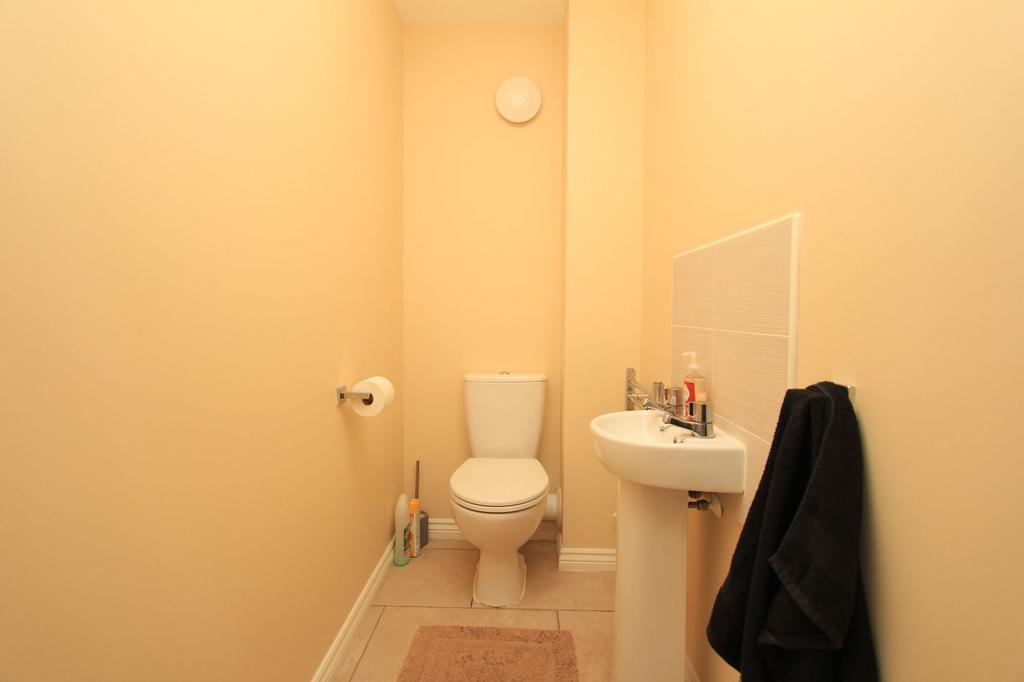 Cloakroom/WC