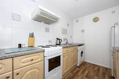 1 bedroom flat for sale, London Road, Patcham, Brighton