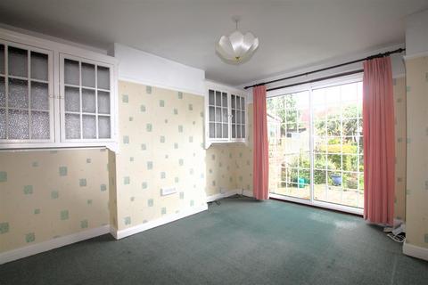 71 Beech Grove, Mitcham, CR4 1LL