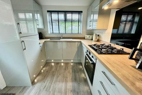 25 Ambleside Grove, Middlesbrough, TS5 7DQ