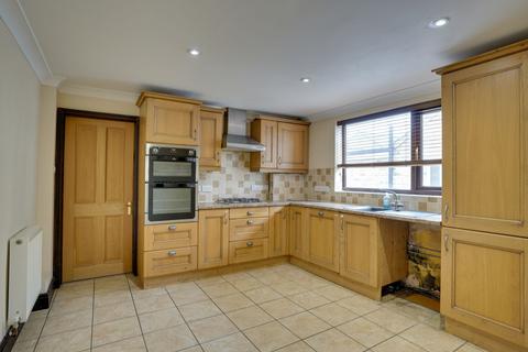 3 bedroom detached house for sale, La Grange Place, Newmarket CB8