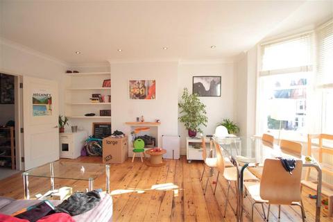 2 bedroom flat to rent, Romola Road, Herne Hill SE24