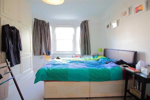 2 bedroom flat to rent, Romola Road, Herne Hill SE24