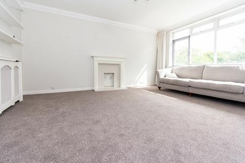 2 bedroom flat to rent, *2 Bedroom Flat in Grange Court*