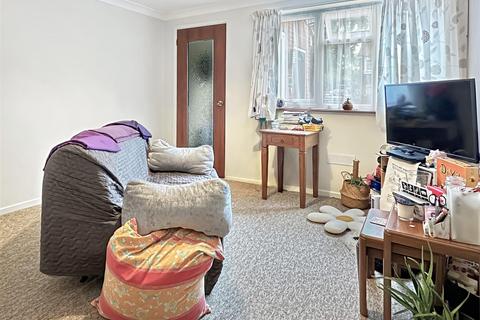 1 bedroom maisonette for sale, St. Bedes Gardens, Cambridge CB1