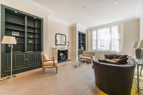 2 bedroom flat to rent, Ennismore Gardens, Knightsbridge, London, SW7