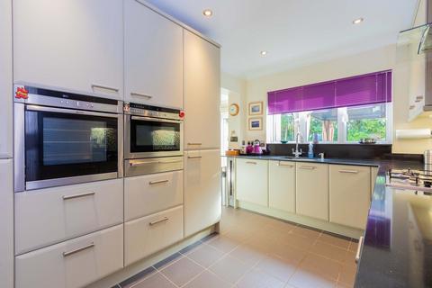 4 bedroom detached house for sale, Sandisplatt Road, Maidenhead SL6