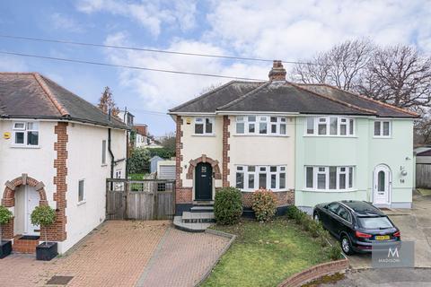 3 bedroom semi-detached house to rent, Alderton Way, Essex IG10