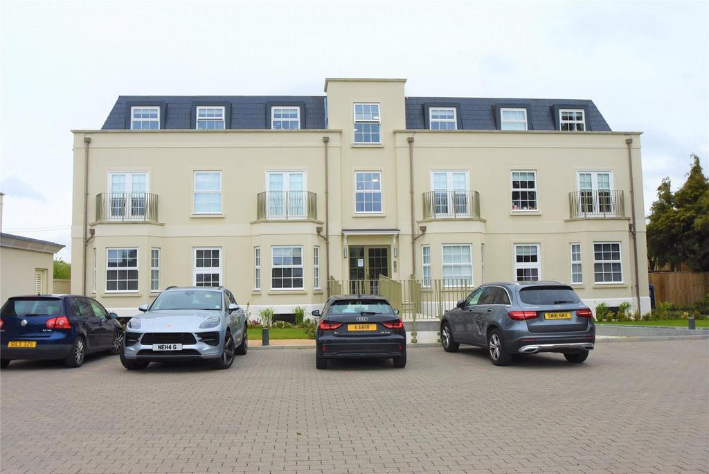 Slough Road, Datchet, Slough... 2 bed property to rent £1,550 pcm (£