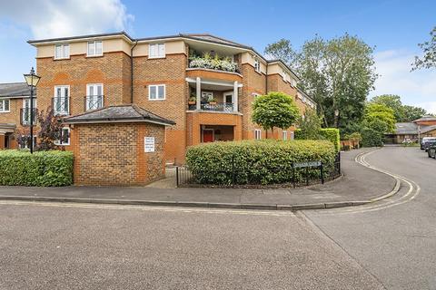 4 bedroom apartment to rent, Windsor,  Berkshire,  SL4