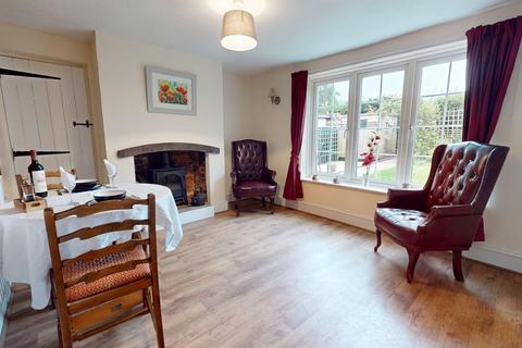 3 bedroom cottage for sale, Church Walk, Barby, CV23 8TW