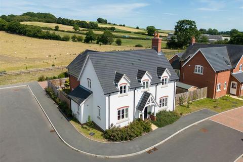 5 bedroom detached house for sale, Skylark Road, Alderminster CV37