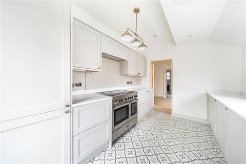 199 Lyndhurst Avenue, Twickenham, TW2 6BN