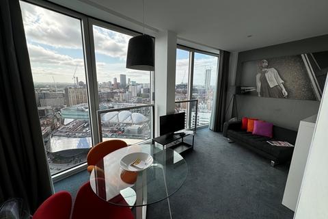 Studio to rent, *AVAILABLE NOW* 19TH FLOOR ROTUNDA STUDIO