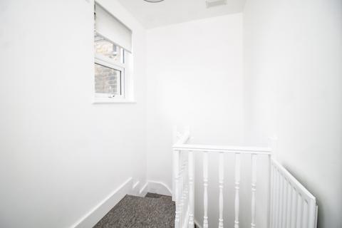 1 bedroom terraced house to rent, Victoria Way, London, SE7