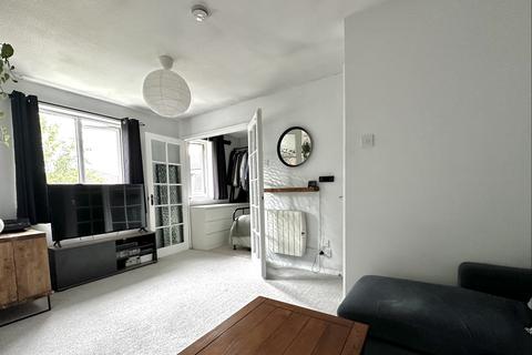 Studio for sale, Southwold Road, Watford, WD24