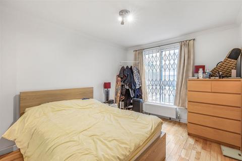 1 bedroom flat for sale, Warwick Drive, Putney